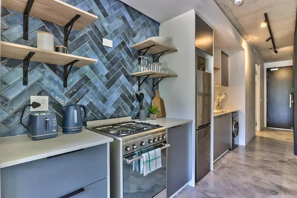 Ideal Work From Home,Studio In New Development! Cape Town 0*,